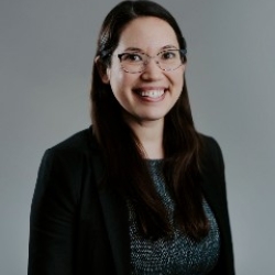 Alanna Cooney Headshot