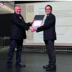 Dr. Kwok Siong Teh Receives Award