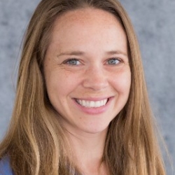 Dr. Stephanie Claussen